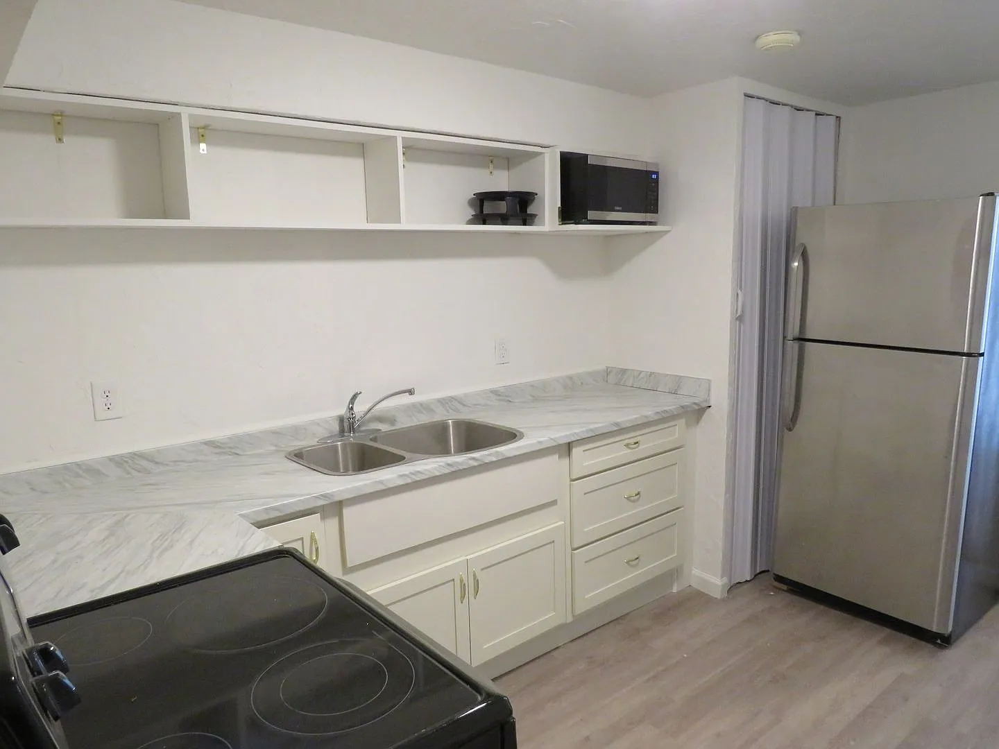 317 Jackson Street — Photo 3