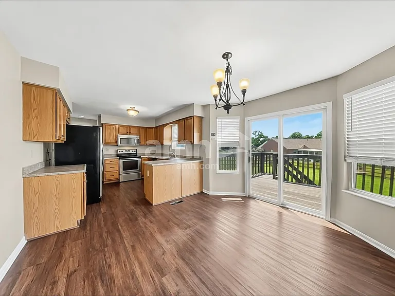 10529 Williamswoods Dr — Photo 5