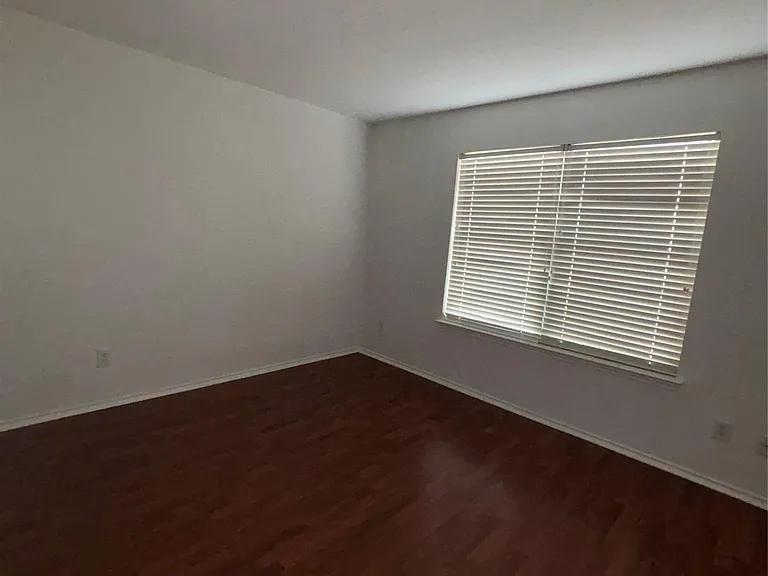 5600 War Admiral Dr — Photo 14