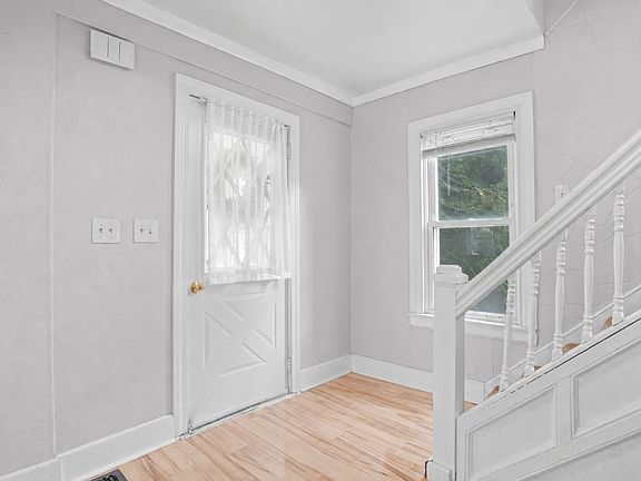 4th image of 13 Orton Ave
