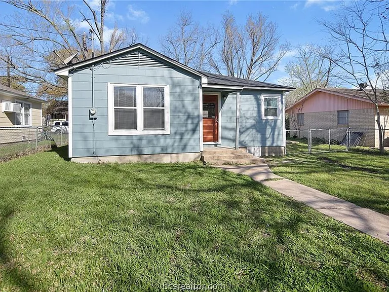 1504 Baker Ave — Photo 16