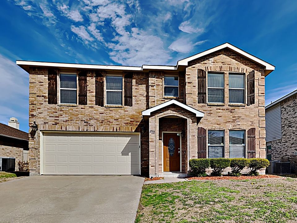 1st image of 2916 Celian Dr
