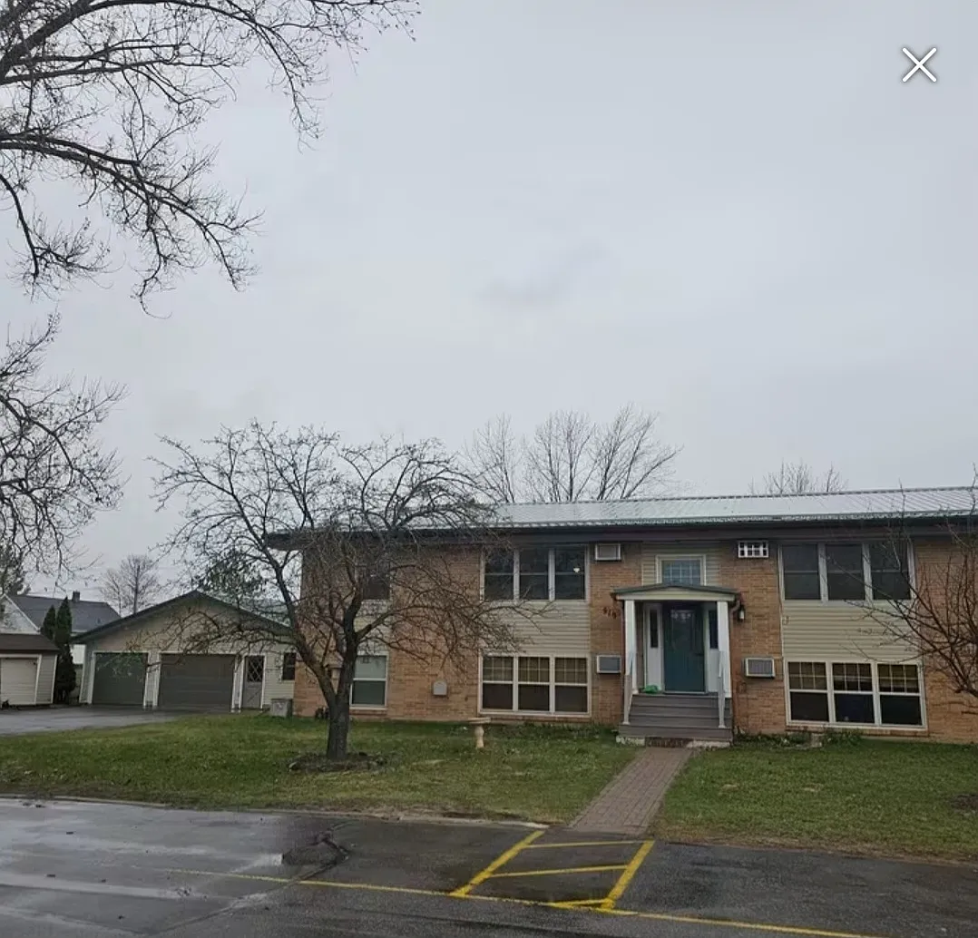 Ramsey Apartments — Photo 1