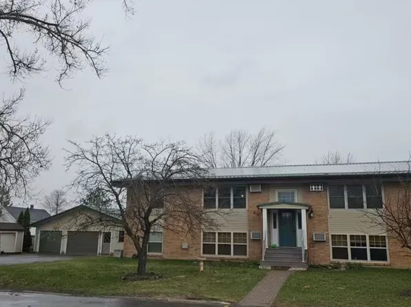 919 5th St NE APT 4, Staples, MN 56479