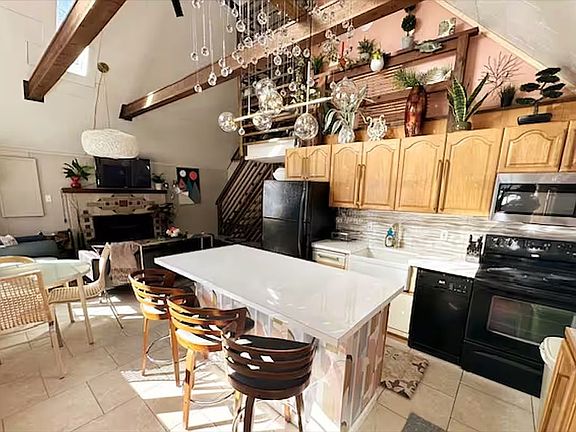 Spacious Open-Concept LR