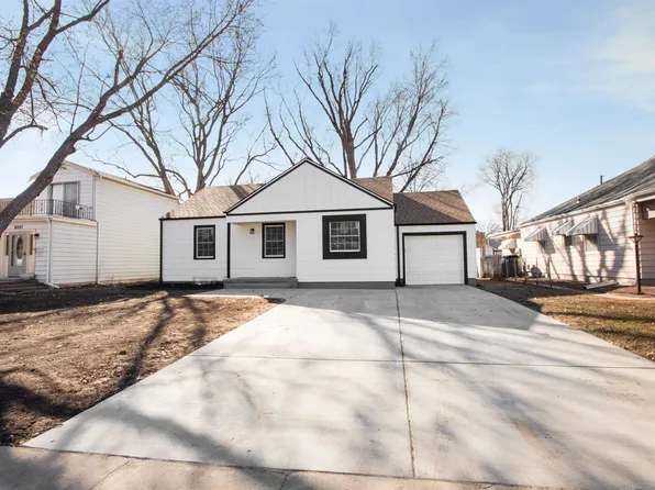 2215 E Menlo St, Wichita, KS 67211