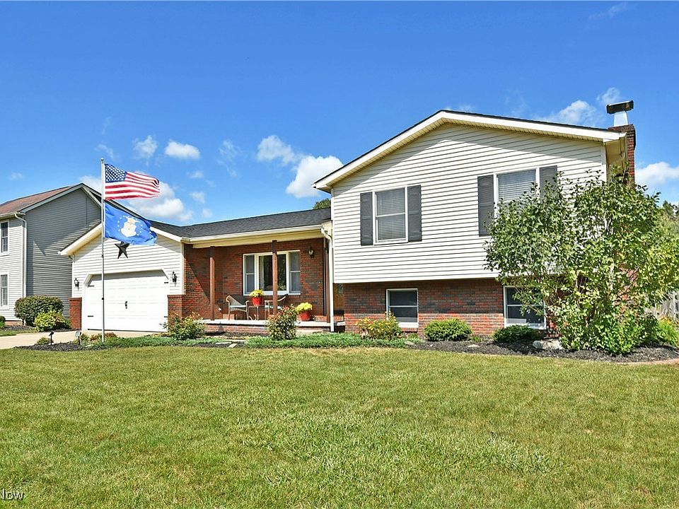 1st image of 174 Aspen Dr NW