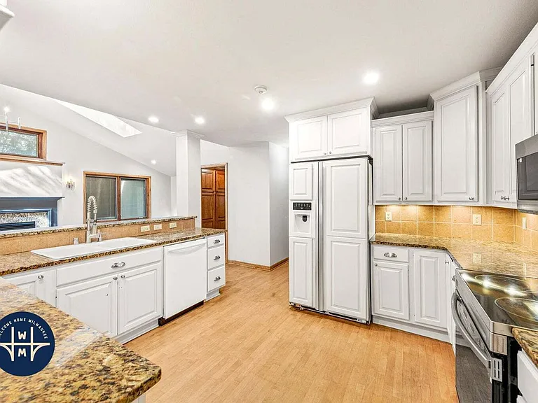15685 Brojan Dr — Photo 7