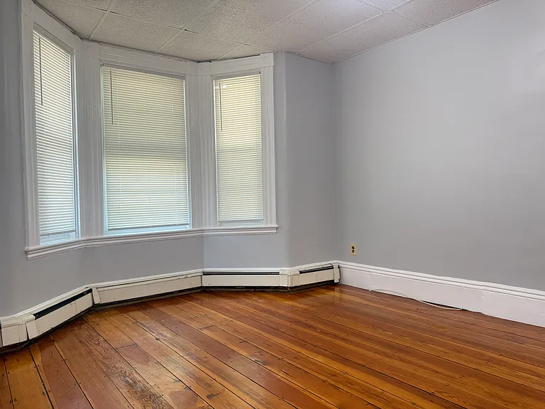 326 Granite St #1 — Photo 16