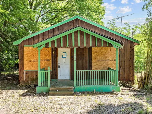 710 Black St, Jasper, TX 75951