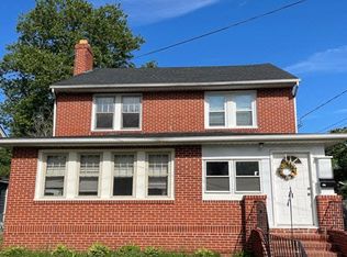 327 New Market St, Salem, NJ 08079