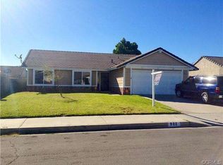 922 N Smoketree Ave, Rialto, CA 92376