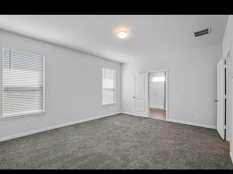8556 Arthur Valley Ln — Photo 6