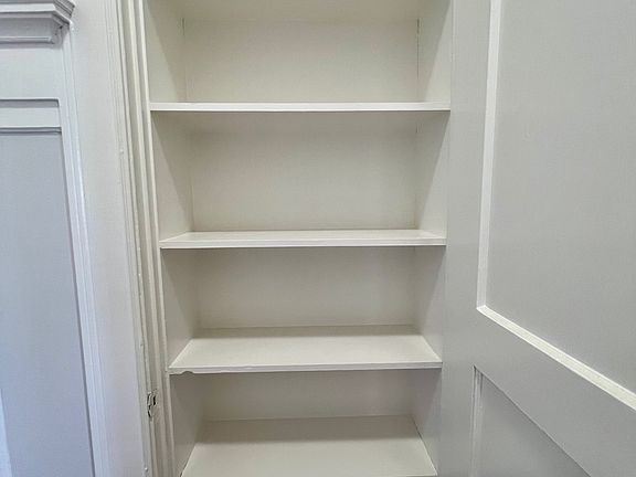 2nd image of 1041 Leavenworth St APT 10
