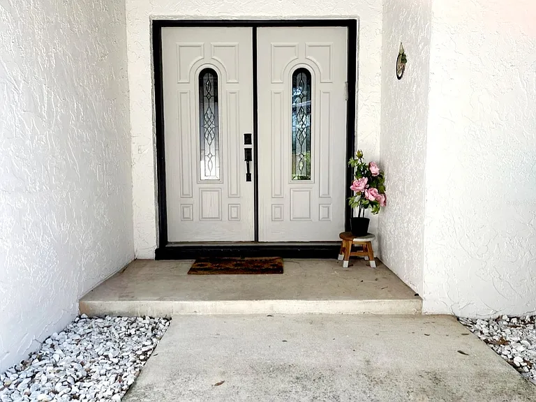 8349 Granada Blvd — Photo 4