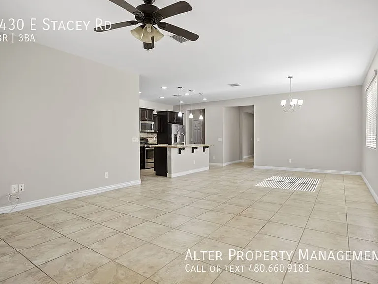 2430 E Stacey Rd — Photo 10