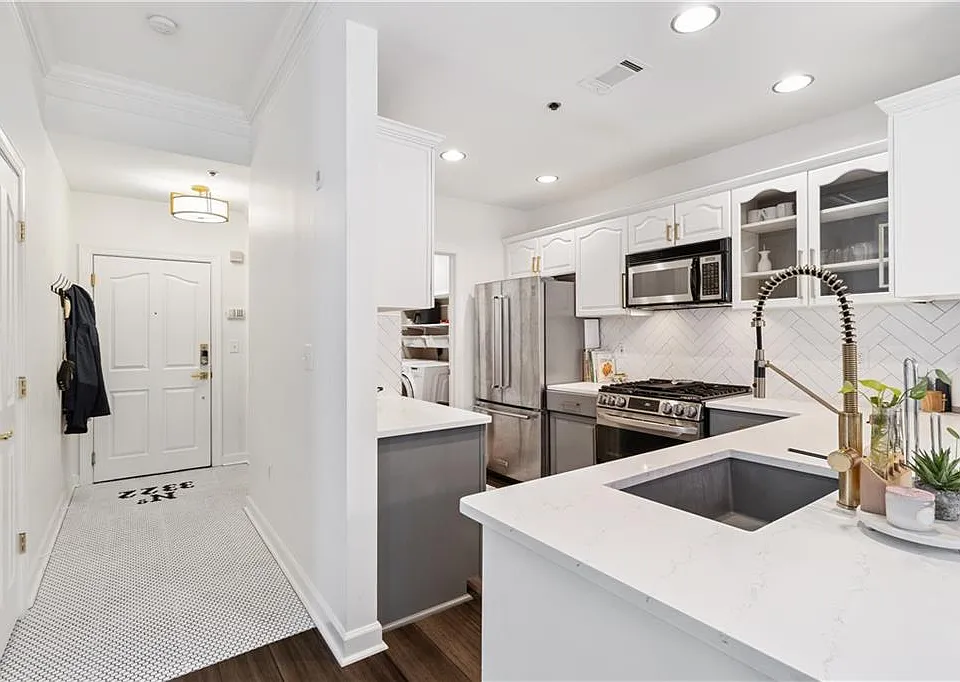 850 Piedmont Ave NE #3322