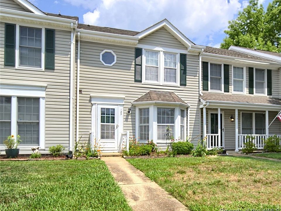 1st image of 123 Sterling Ct