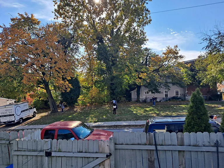 1100 Green St — Photo 30