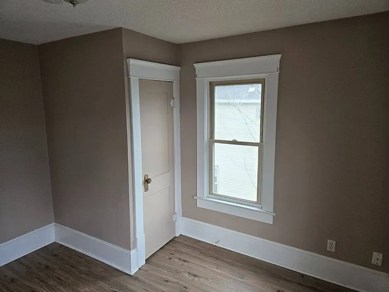 1029 Harpster Ave — Photo 13
