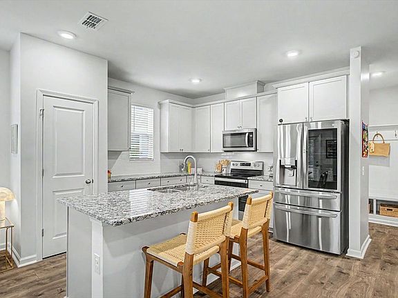 4th image of 117 Congo Ct