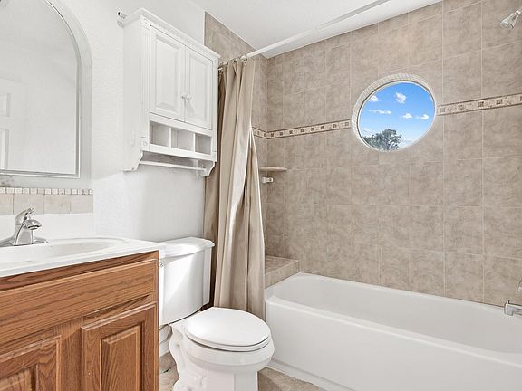 5th image of 6221 SW 15th Court