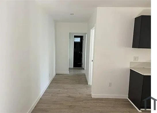 1 bed, 1150 sqft, $2,100 — Photo 2