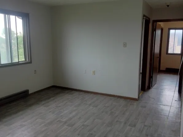 307 Ilion Ave #15, Chariton, IA 50049