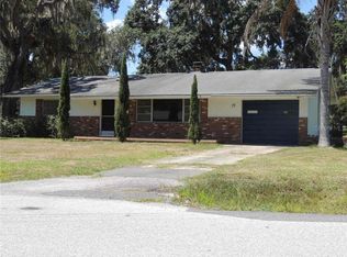 19 Tangerine Rd, Yalaha, FL 34797