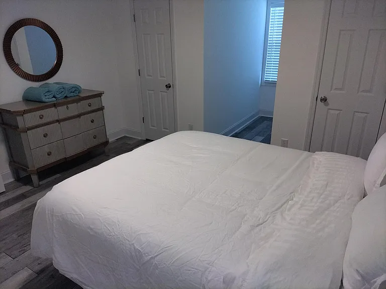 2301 Willow Creek Ct E — Photo 11