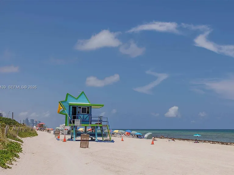 7326 Collins Ave #108 — Photo 33