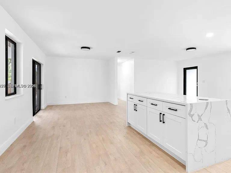 14171 SW 37th Ct — Photo 6