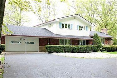 2nd image of 37061 Lake Shore Blvd