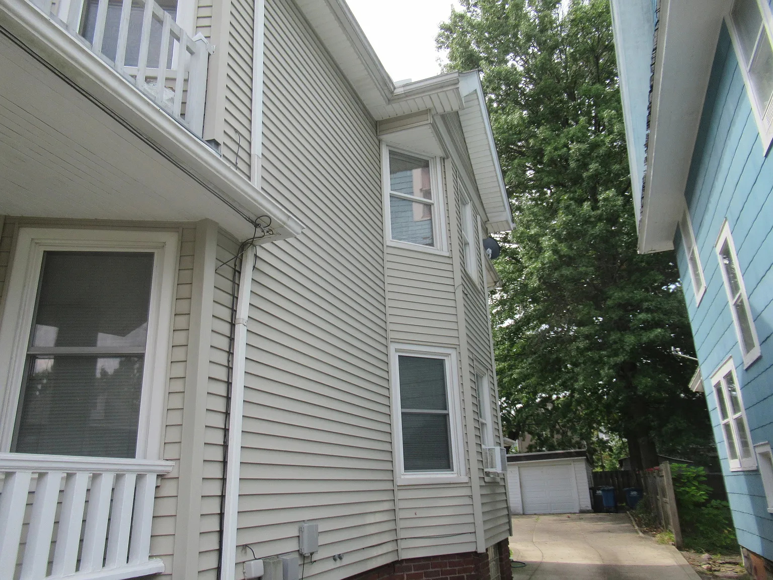 2 bed, 934 sqft, $1,450 — Photo 2