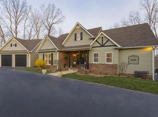 378 Grandview Lake Rd, Estill Springs, TN 37330