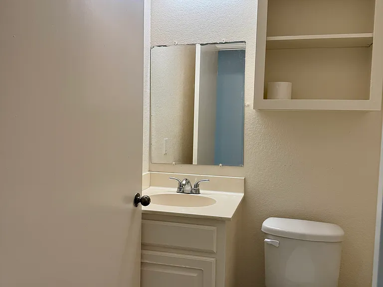 218 N 6th St #218 — Photo 11