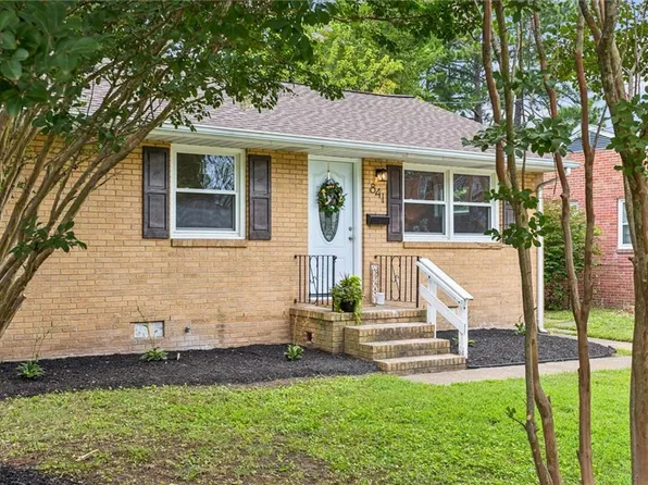 841 Redheart Dr, Hampton, VA 23666