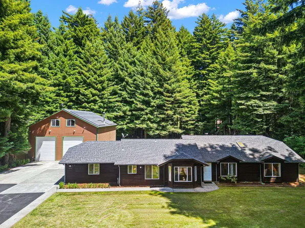 6575 Lake Earl Dr, Crescent City, CA 95531