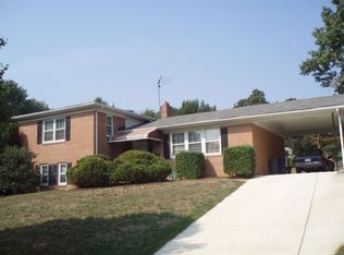 10700 Huntwood Dr, Silver Spring, MD 20901