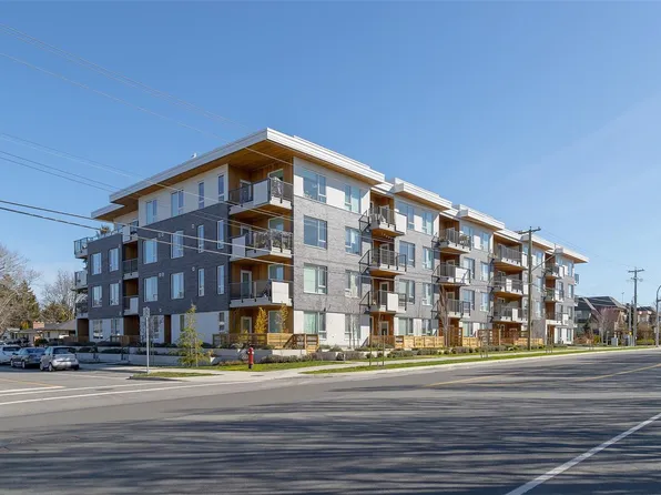 1588 N Dairy Rd #209, Saanich, BC V8T 3J4