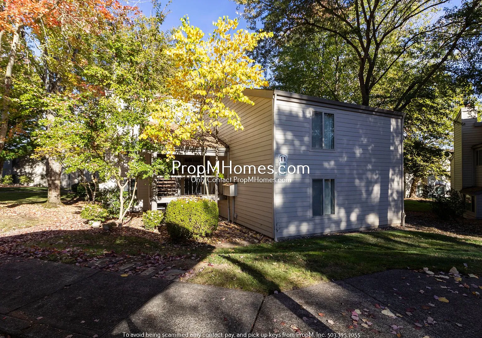 Three Bedroom Condo in Beaverton + Private Outdoor Deck! — Photo 1
