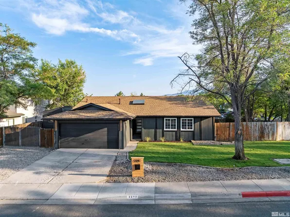 2290 King Edward Dr, Reno, NV 89503
