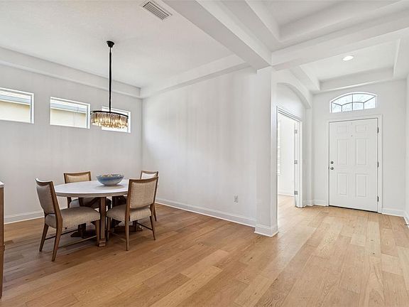 5th image of 32613 SUMMERGLADE DRIVE