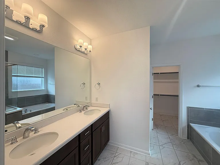 628 Leeward Pass — Photo 15