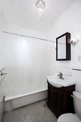 Sold by Winzone Realty Inc | media 8