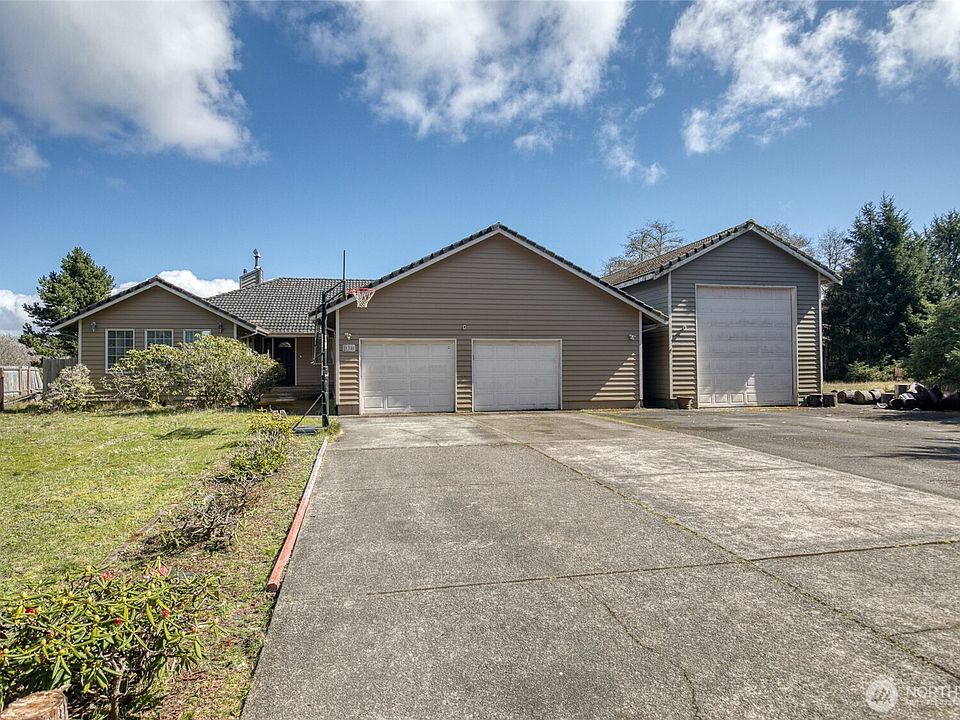 1st image of 138 Olympic View Avenue NE