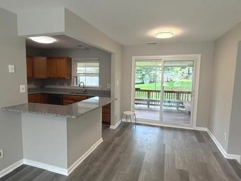 1803 Anderson Rd — Photo 5