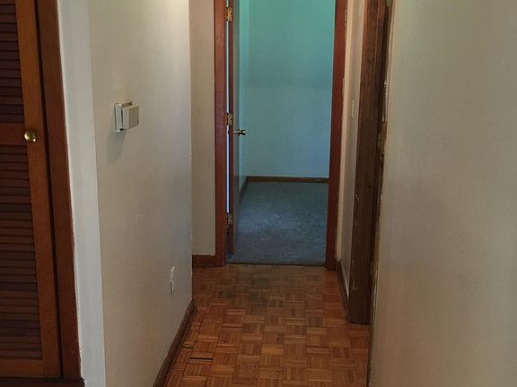 5th image of 2403 Eloise Cir