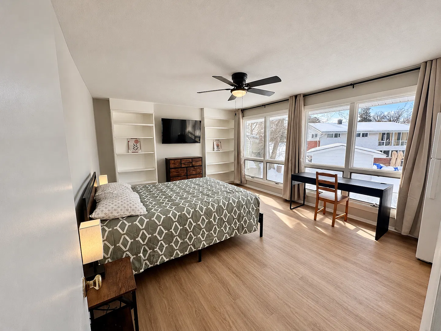 Studio, 500 sqft, $1,600 — Photo 1