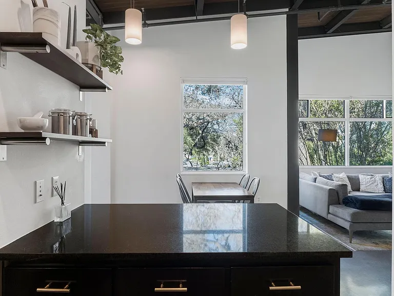 2205 N Lamar Blvd #321 — Photo 11